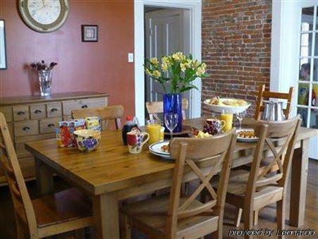 เดอะ โซลอน แลงเวิร์ทที เฮาส์ Hotel Dubuque ร้านอาหาร รูปภาพ